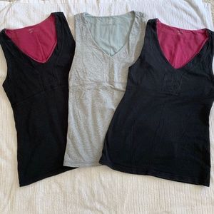 🍁3 for $10 3 Gap Body Exercise Tops with built-in bra size S